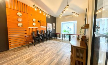 FOR RENT! Ruang Usaha Cocok Untuk Resto / Coffeeshop di Cinere