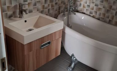 Rumah Bagus Siap Huni Dalam Cluster Depan di JGC Cakung Jakarta Timur - Semi Furnished