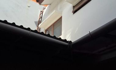 Rumah Bagus Siap Huni Dalam Cluster Depan di JGC Cakung Jakarta Timur - Semi Furnished