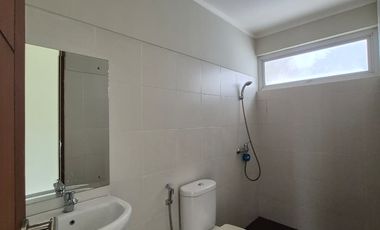 Disewa Rumah 2 Lantai Siap huni di Cluster Premier Park Tangerang