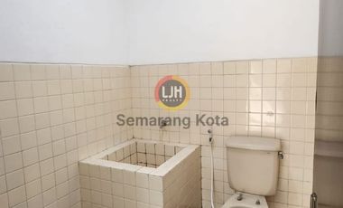 Ruko mewah di jalan MT Haryono