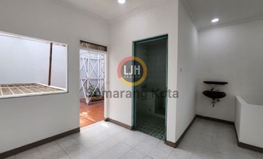 Ruko mewah di jalan MT Haryono