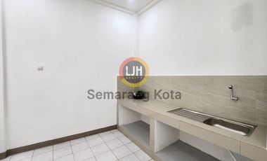 Ruko mewah di jalan MT Haryono