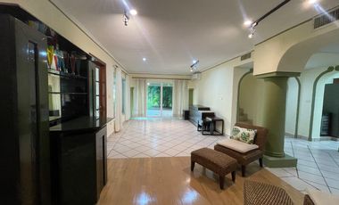 Casa semi amueblada. Fracc. Madeiras. Villahermosa. Zona Deportiva. Villahermosa. Tabasco.