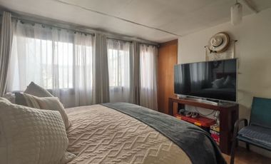 Casa 3D/1B en sector centrico con buenas vías de acceso Lo Espejo