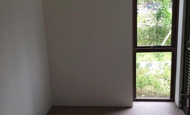 Rumah 3 Lantai Bagus Minimalis di Graha Natura Siap Huni