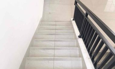 Eksklusif Sewa Rumah American Classic di Podomoro Park Bandung