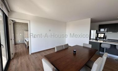 RENTA, Departamento amueblado con amenidades y 3 recámaras - Altos de Juriquilla