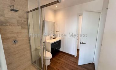 RENTA, Departamento amueblado con amenidades y 3 recámaras - Altos de Juriquilla