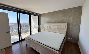 RENTA, Departamento amueblado con amenidades y 3 recámaras - Altos de Juriquilla