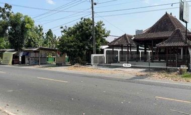 rumah joglo cantik untuk usaha kuliner di jalan utama ring road bantul kota, jogja