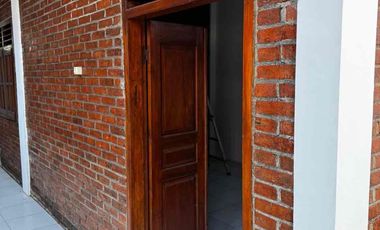 rumah joglo cantik untuk usaha kuliner di jalan utama ring road bantul kota, jogja