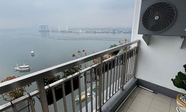 Condo GREENBAY Sea view