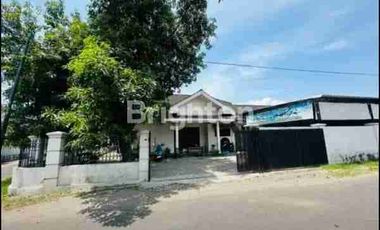 RUMAH LUAS, HOOK, PUSAT KOTA KEDIRI