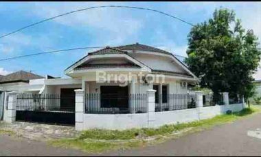 RUMAH LUAS, HOOK, PUSAT KOTA KEDIRI