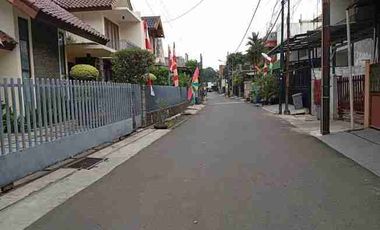 rumah siap huni 4 kamar pondok kelapa jl 2 mobil