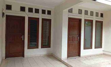 rumah siap huni 4 kamar pondok kelapa jl 2 mobil