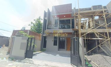 RUMAH SIAP HUNI DI CLUSTER WIDODOMARTANI NGEMPLAK SLEMAN DEKAT PASAR JANGKANG