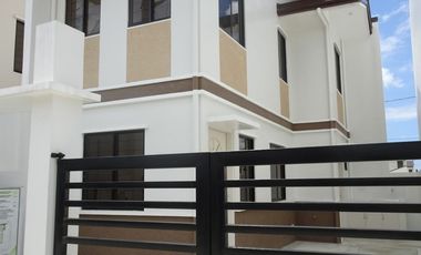 House and Lot for Sale at Collin Ville along Centennial Road Kawit Cavite across  Ayala Land Evo City and near Metro Manila