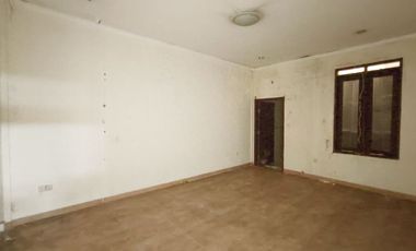 3 Floor Shophouse in Cianjur City Center Suitable for Business