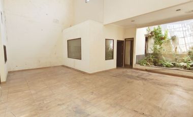 3 Floor Shophouse in Cianjur City Center Suitable for Business