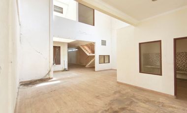 3 Floor Shophouse in Cianjur City Center Suitable for Business