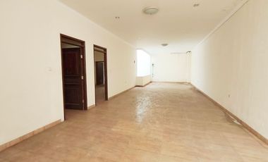 3 Floor Shophouse in Cianjur City Center Suitable for Business