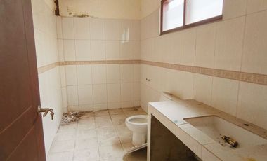 3 Floor Shophouse in Cianjur City Center Suitable for Business