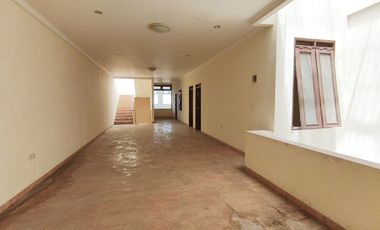 3 Floor Shophouse in Cianjur City Center Suitable for Business