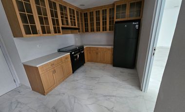 Sewa Rumah Menteng dalam