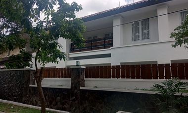 Sewa Rumah Menteng dalam