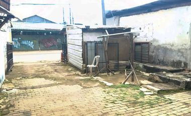 Rumah Hitung Tanah 720 m² Dekat Pintu Tol Narogong Bekasi Bogor