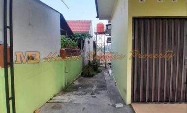 RUMAH FULL FURNISHED DI BAMBU KUNING TENAYAN RAYA - PEKANBARU