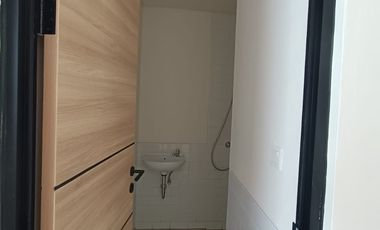 Dijual Rumah Siap Huni di Cendana Prive Park Serpong