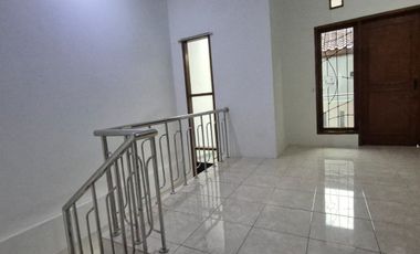 Jual Cepat! Rumah Nyaman Dengan Kondisi Serba Terawat Di Pasadena, Bandung