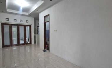 Jual Cepat! Rumah Nyaman Dengan Kondisi Serba Terawat Di Pasadena, Bandung