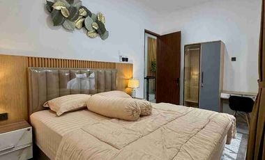 DI JUAL RUMAH  DI CLUSTER EKSKLUSIF DALAM RINGROAD DEKAT JALAN RAYA GEDONG KUNING.