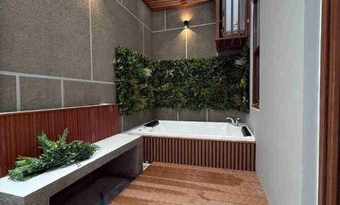 DI JUAL RUMAH  DI CLUSTER EKSKLUSIF DALAM RINGROAD DEKAT JALAN RAYA GEDONG KUNING.