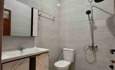 DI JUAL RUMAH  DI CLUSTER EKSKLUSIF DALAM RINGROAD DEKAT JALAN RAYA GEDONG KUNING.