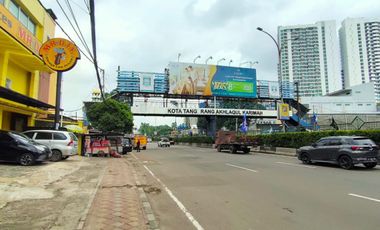 Disewakan Ruko 3 Lantai Strategis Untuk Tempat Usaha di Jalan Utama dan di Seberang RS Primaya, Tangerang
