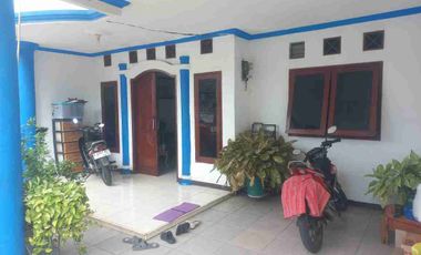 Rumah 2 Lantai Huni dekat Summarecon Bekasi dan Stasiun Kreta di Bekasi Utara