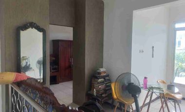 Rumah 2 Lantai Huni dekat Summarecon Bekasi dan Stasiun Kreta di Bekasi Utara