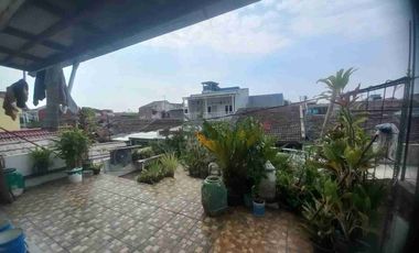 Rumah 2 Lantai Huni dekat Summarecon Bekasi dan Stasiun Kreta di Bekasi Utara