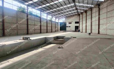 Nave industrial Nueva con Andén y Oficinas 1800 M2
