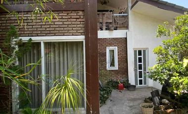 Dijual Rumah Rasa Villa Di Garut