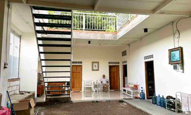 RUMAH TANAH NGGENTONG