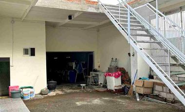 RUMAH TANAH NGGENTONG