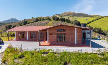 Casa de campo en Nono | Naturaleza e inversión inteligente