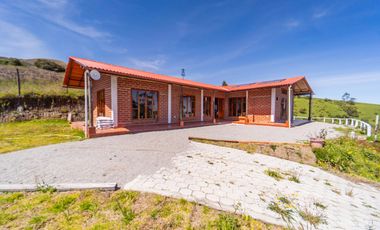 Casa de campo en Nono | Naturaleza e inversión inteligente