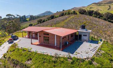 Casa de campo en Nono | Naturaleza e inversión inteligente